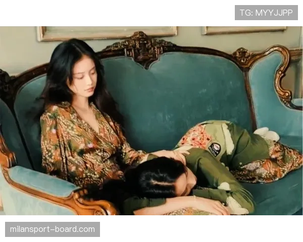 张楠家的猫都比你我活得精致 张楠家的猫都比你我活得精致